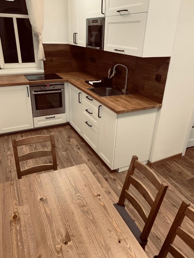 Time Apartment *